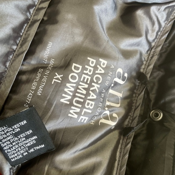 a.n.a Down Puffer Jacket Packable Hooded Sz Xl Black Cozy Winter Goth core - Picture 12 of 14
